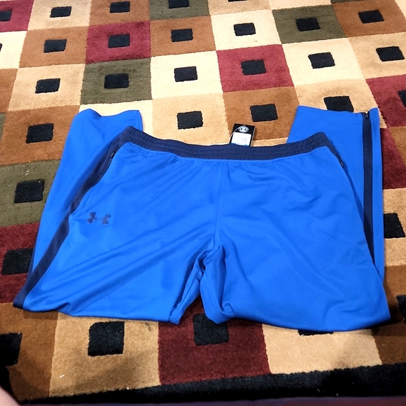 NWT Men's Under Armour Jogging  Pants Size XL - Picture 1 of 6